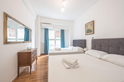 Victoria Majestic Suites Apartments Apartment in Athens