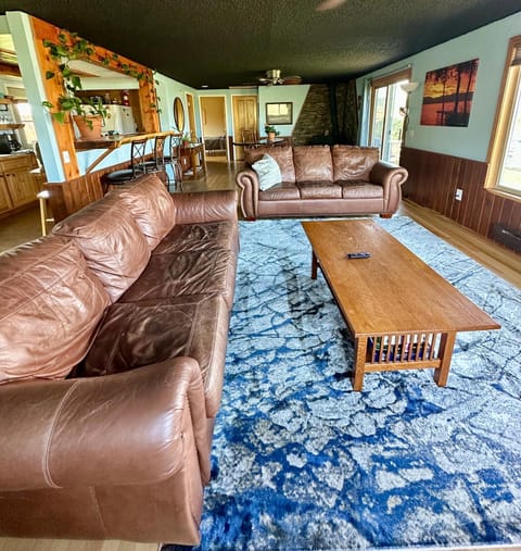 Communal lounge/ TV room, Seating area