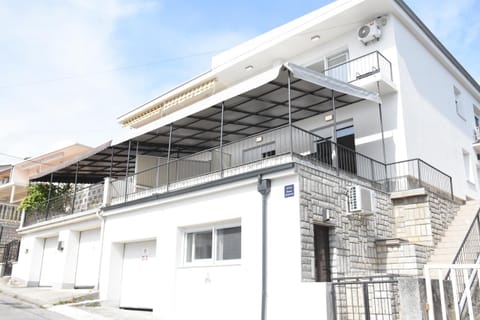 Property building, Sea view