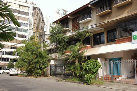 Property building, Facade/entrance