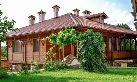 Property building, Spring, Day, Garden, Garden view
