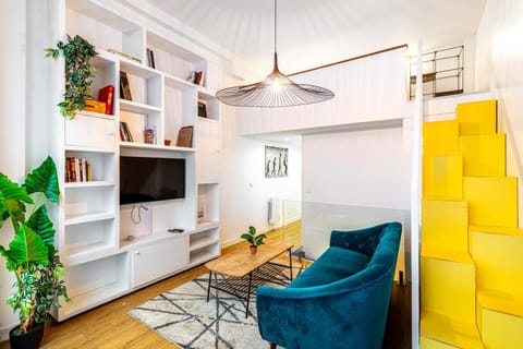 Communal lounge/ TV room, TV and multimedia, Living room, Seating area