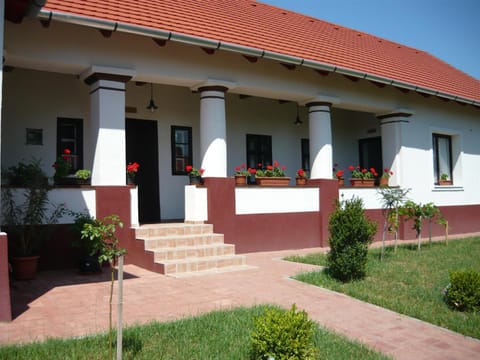 Garden, Lake view, dishwasher