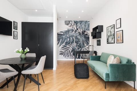 Communal lounge/ TV room, Seating area
