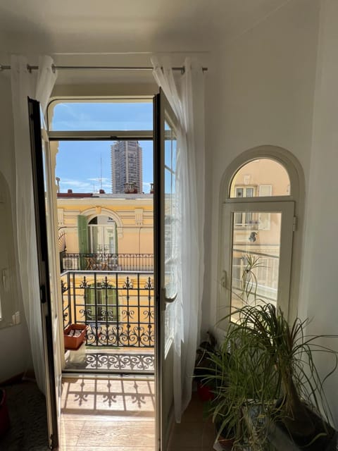 Balcony/Terrace, City view