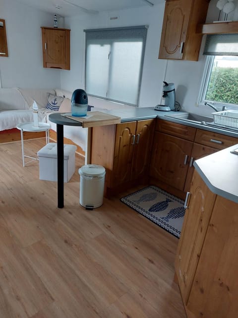 Bungalow 4 voire 6 personnes BRAY DUNES à 300 mètres de la plage House in Bray-Dunes