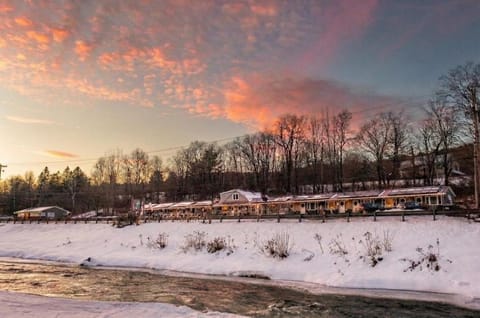 Sleep Woodstock Motel Motel in Woodstock