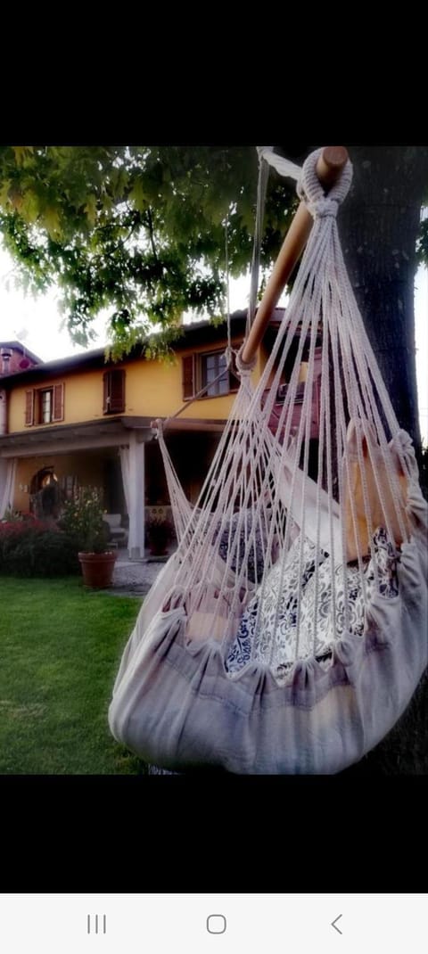 Casolare Isabella "Il rifugio dei vinili" and Alice's room Apartment in Tuscany