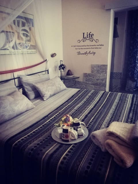 Casolare Isabella "Il rifugio dei vinili" and Alice's room Apartment in Tuscany