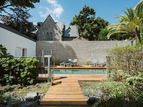 Garden, Swimming pool