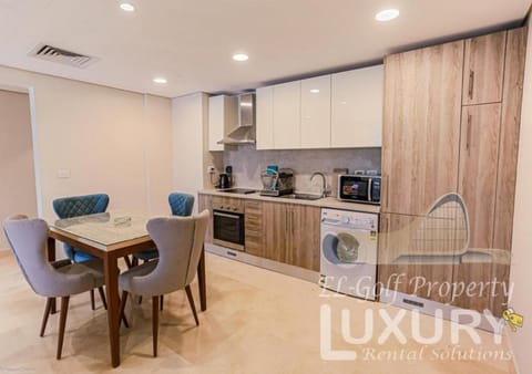 Kitchen or kitchenette, Dining area, Communal kitchen