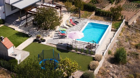 Property building, Spring, Bird's eye view, Garden, Garden view, Pool view, Swimming pool