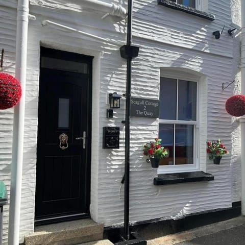 Seagull Cottage House in Looe