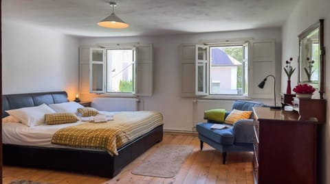 Alpine Retreat - Lake Bled House in Carinthia, Austria