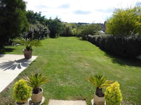 Maison lumineuse avec jardin, à 10 min du centre de Le Palais, animaux acceptés - FR-1-418-183 House in Brittany