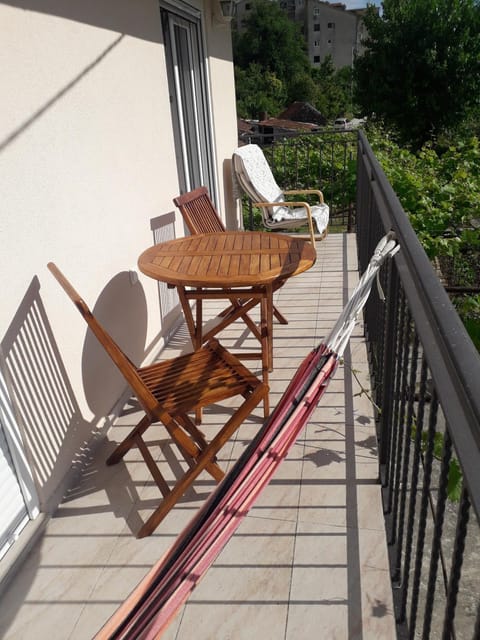 SottoMonte Apartment in Dobrota