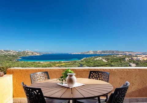 View (from property/room), Balcony/Terrace, Beach, City view, Sea view