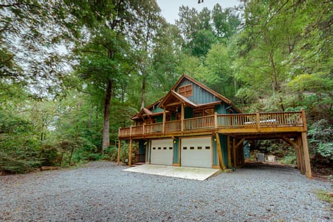 Alarka's Lure House in Fontana Lake