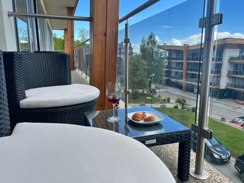 Balcony/Terrace, City view