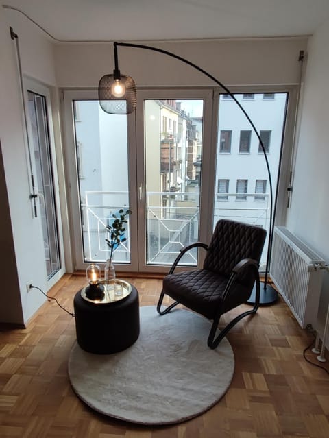 Property building, Seating area