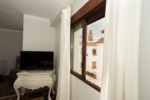 Nearby landmark, Bedroom