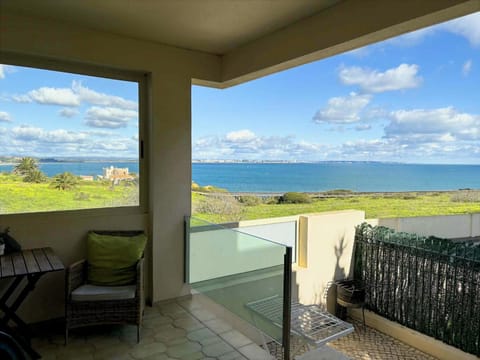 Patio, Facade/entrance, Natural landscape, BBQ facilities, Balcony/Terrace, Sea view, Inner courtyard view