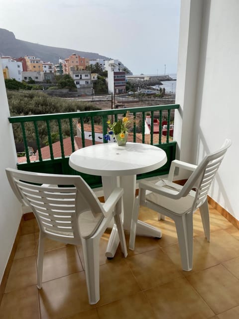 View (from property/room), Balcony/Terrace, Mountain view, Sea view, hair dresser