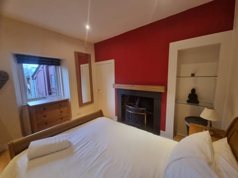 Rose Cottage City Centre House in Inverness