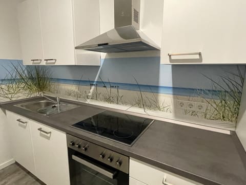 Kitchen or kitchenette, Communal kitchen