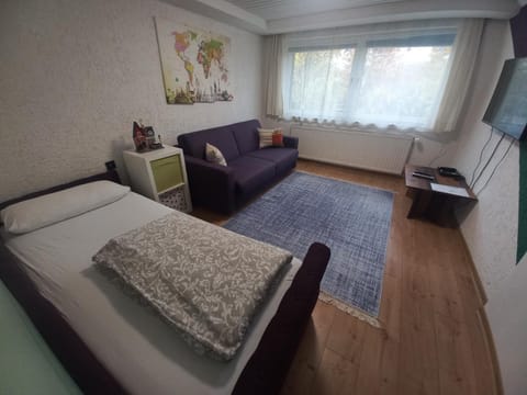TV and multimedia, Living room, Bedroom