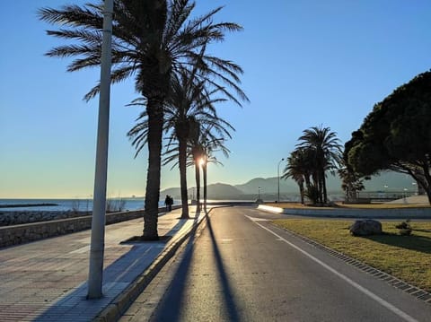 Neighbourhood, Natural landscape, Sea view