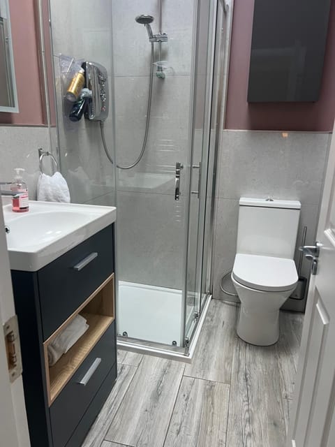 Hugo Mews Bright Studio Apartment Apartment in County Dublin