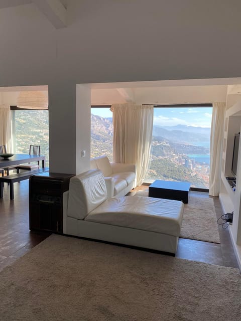 Natural landscape, Bird's eye view, View (from property/room), View (from property/room), Living room, Seating area, Dining area, City view, City view, Garden view, Garden view, Landmark view, Landmark view, Mountain view, Mountain view, Sea view, Sea view, Sunrise