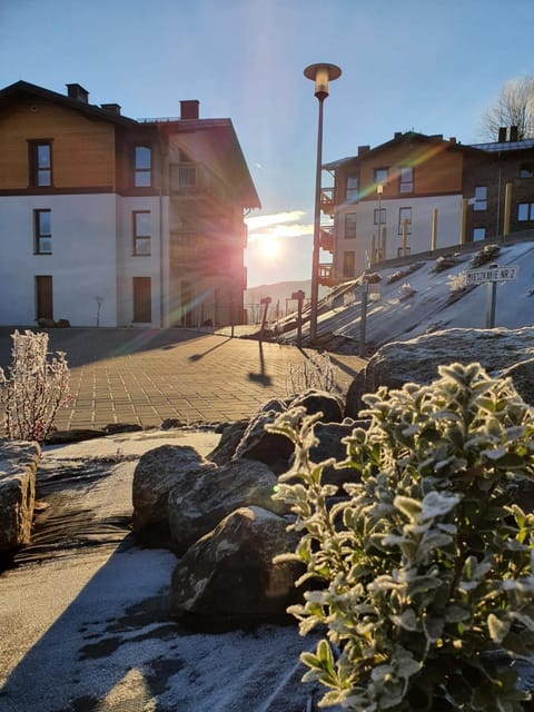 Property building, Neighbourhood, Sunrise