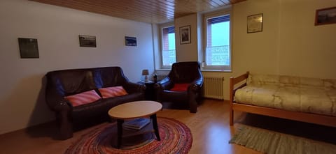 Halte au pied du Creux du Van Apartment in Neuchâtel, Switzerland