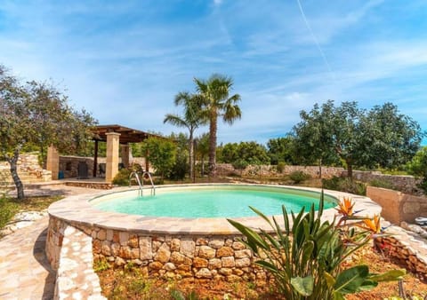 Day, Natural landscape, Garden, Garden view, Pool view, Swimming pool, sunbed