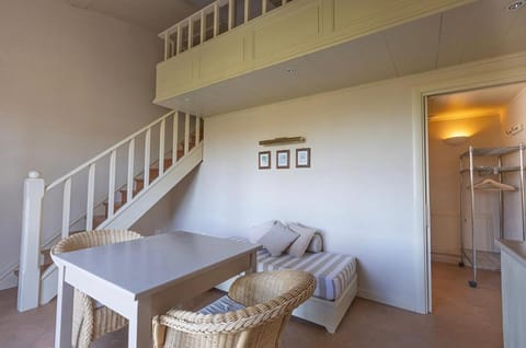 Agriturismo il Ghiaccio Farm Stay in Tuscany