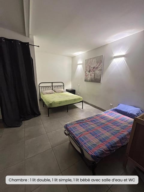 Grand appartement T2 Apartment in Solliès-Toucas