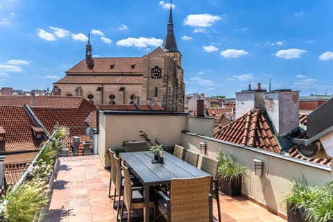 Patio, Day, View (from property/room), Balcony/Terrace, City view, Landmark view