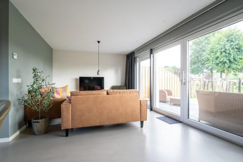 Paalhoofd House in Oostkapelle