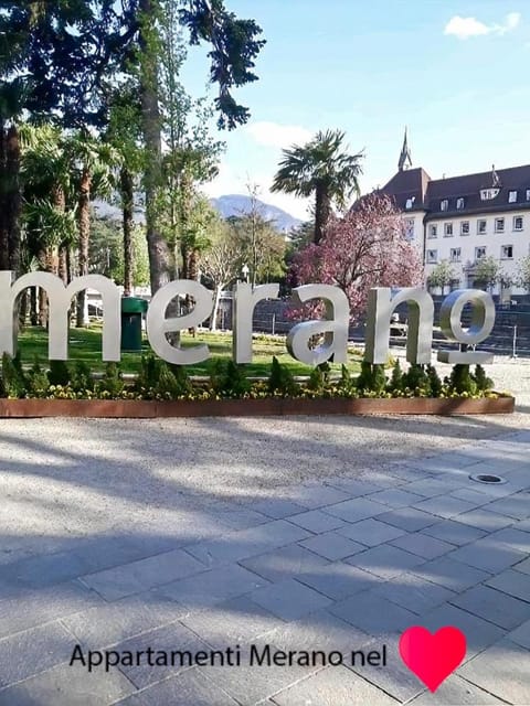 Restaurant/places to eat, Garden