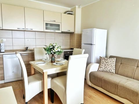 Kitchen or kitchenette, Living room, Dining area