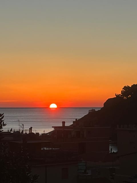 VILLA ROSA CON SPLENDIDA VISTA MARE Apartment in Bonassola