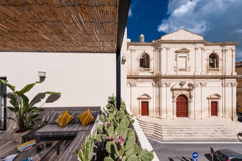 Patio, City view