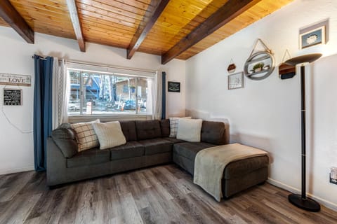 Blue Bird Beauty House in Arrowbear Lake