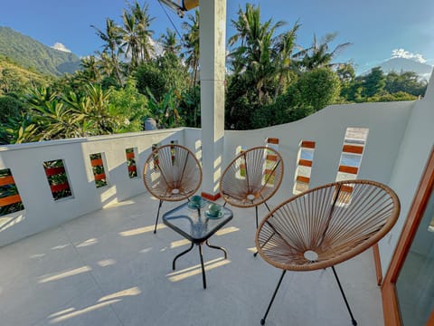 Rumah Diyah Bed and Breakfast in Abang