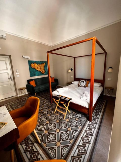 Bed, Decorative detail, Decorative detail, Bedroom