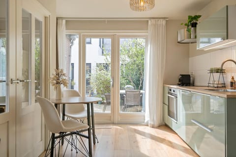 Balcony/Terrace, Dining area, kitchen