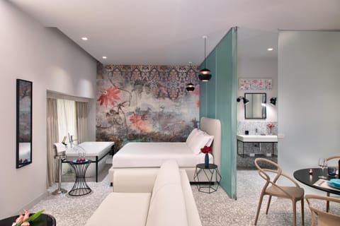 Photo of the whole room