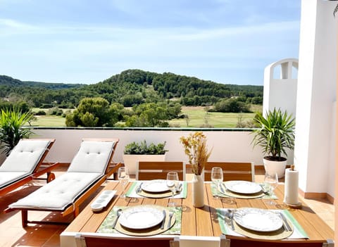 Off site, Natural landscape, Solarium, Balcony/Terrace, City view